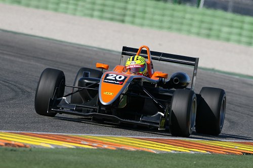 Toyota F1 talent Henki Waldschmidt duikt mondiale F3 top binnen